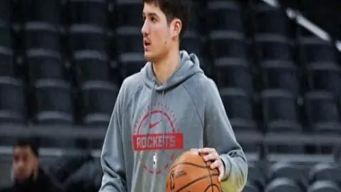 CBA周五赛事亮点：张宁绝地反击一击制胜！